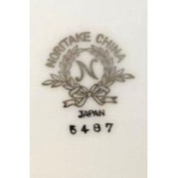 Noritake China 5487 Oval Dish With Floral Leaf Design Made In Japan Porcelain - Picture 3 of 9